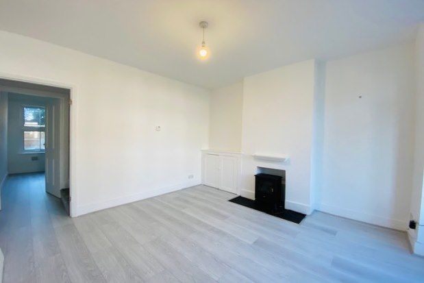 Cottage to rent in Albury Grove Road, Waltham Cross