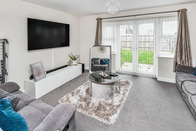 16, Turnberry Drive, Corby photo 2