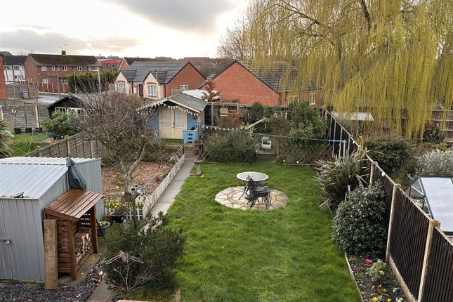 9, Wolsey Road, Newark photo 5