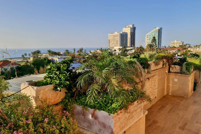 Thumbnail Property for sale in Medinat Ha-Yehudim St, Herzliya, Il