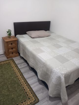 Thumbnail Room to rent in Odessa Road, London