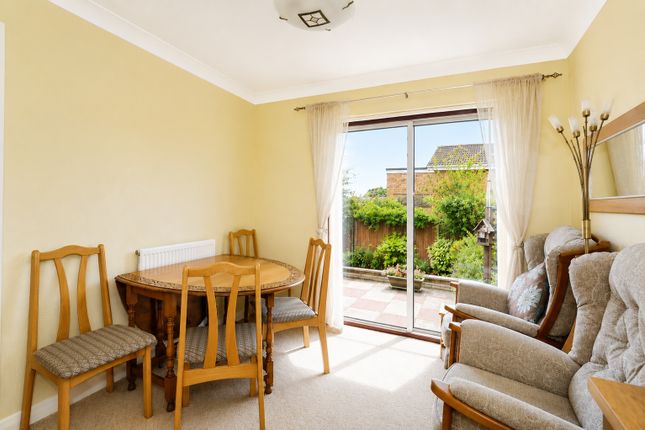 28, Hartlands Road, Stafford photo 4