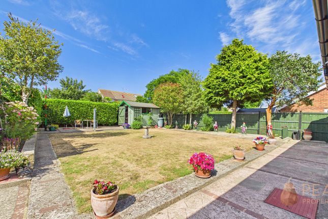 1 Wayside Avenue, Worthing photo 3