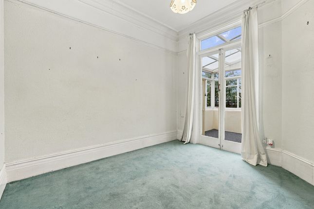Valkyrie Road, Westcliff-on-Sea photo 4