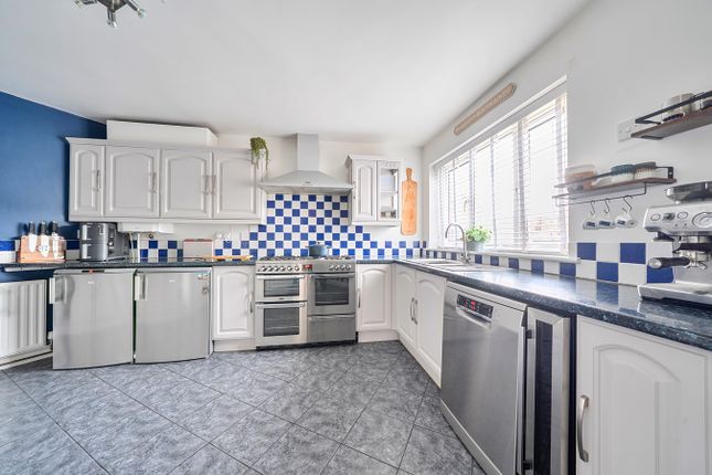 18, Campion Road, Westoning photo 4
