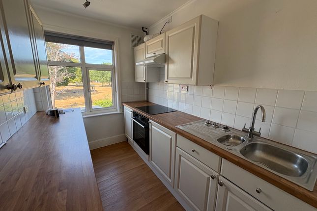 139A, Lower Church Road, Burgess Hill photo 3