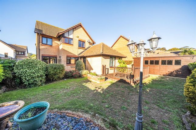 22, Connaught Gardens, Weymouth photo 4