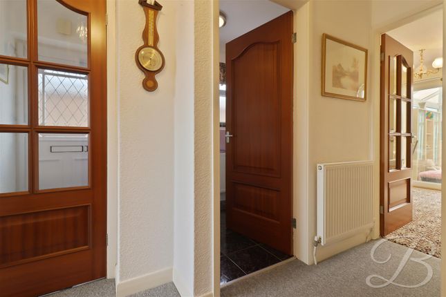 16, Farmfields Close, Chesterfield photo 4