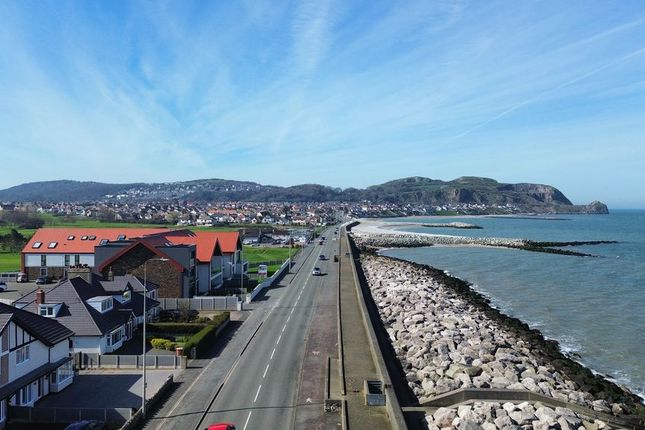173, Marine Drive, Colwyn Bay photo 2