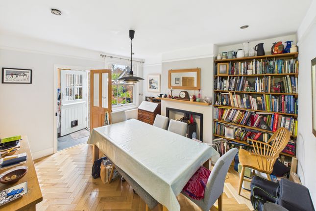 15 Denne Road, Horsham photo 3