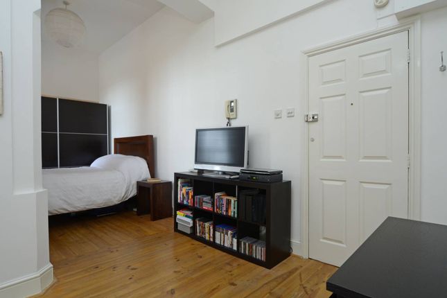 Studio for sale in Chevy Road, Ealing, Southall