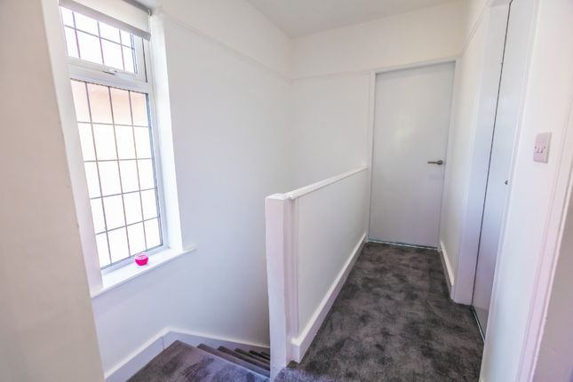 Detached house to rent in Cyprus Avenue, Beeston, Nottingham