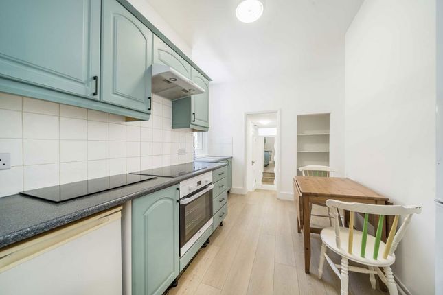 117, Danbrook Road, London photo 4