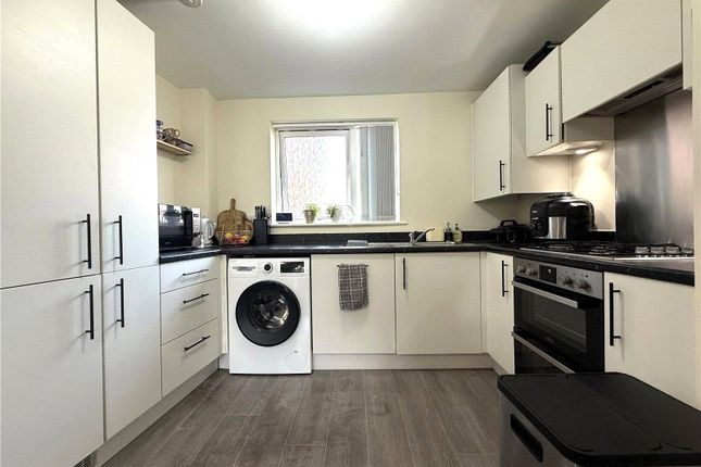 45, Parkside Crescent, Telford photo 2