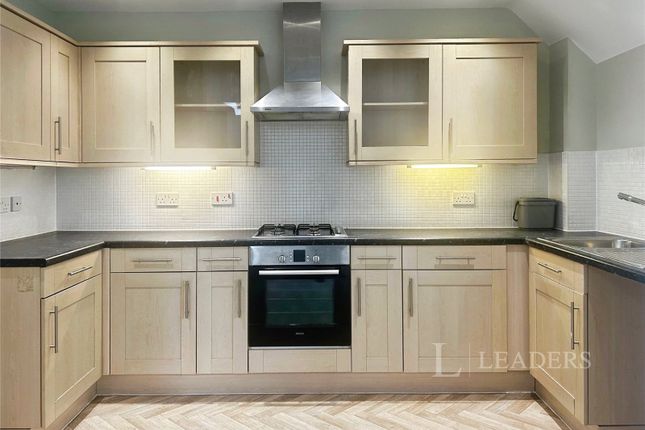 6 The Limes,, Chalford Grange, Hampshire photo 2