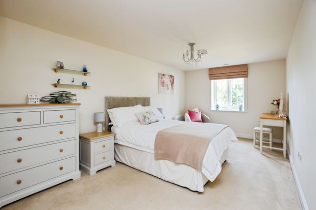 Flat 26, Weavers House,, Highgate Hill, Cranbrook photo 3