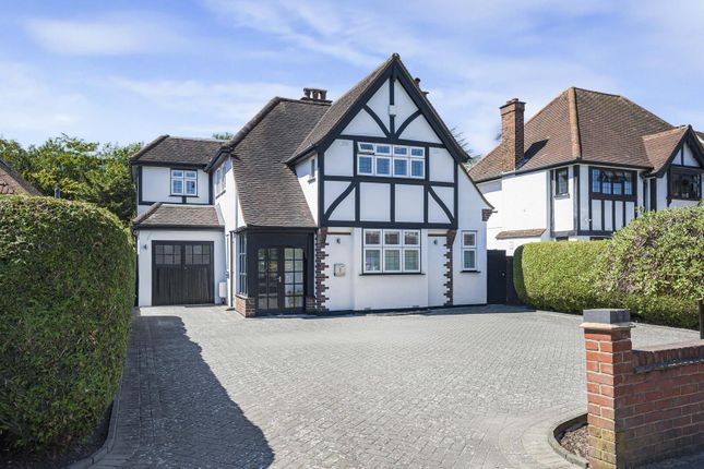 4-bed detached on Hayes Lane, Bromley, £1,250,000