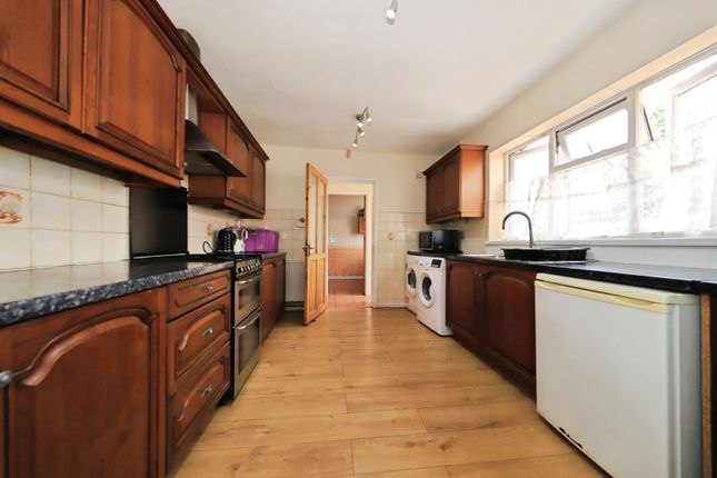 40, St. Marks Road, West Midlands photo 2