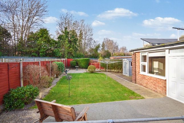 58, Thornes Moor Drive, West Yorkshire photo 2