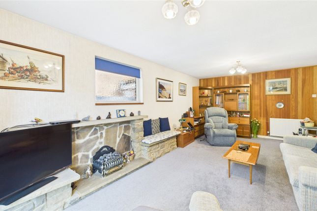 12, Claydon Road, Surrey photo 3