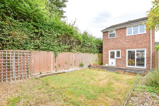 Moor Park Close Rainham, Gillingham photo 2