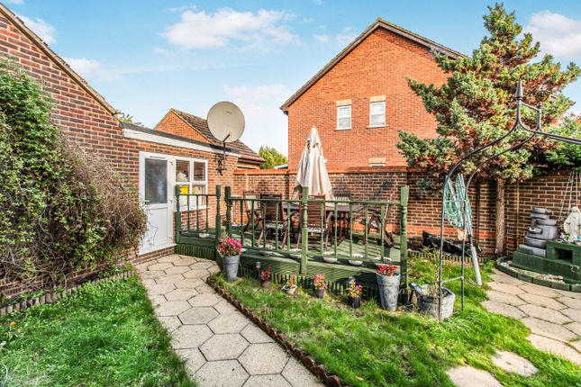 Detached house for sale in The Hedgerow, Weavering, Maidstone