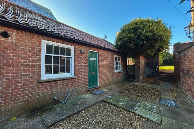 Garden Cott 1.Jpg