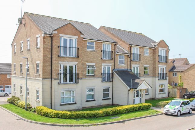 Flat for sale in Dimmock Close, Leighton Buzzard
