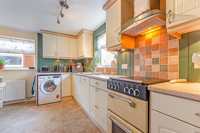 39, Elm Crescent, West Malling photo 3