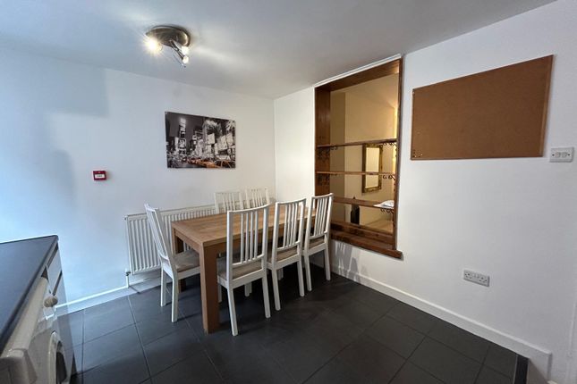 12, Well Street, Exeter photo 2
