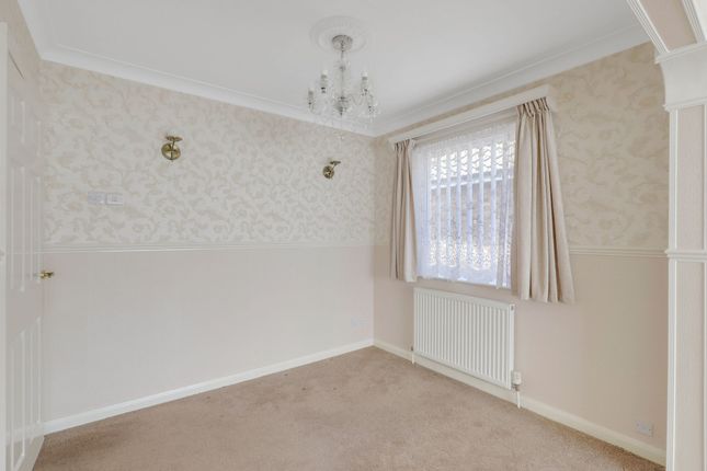4 Ascot Close, Nottingham photo 4