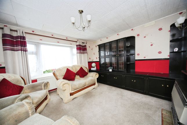 36, Little Meadow, Luton photo 4