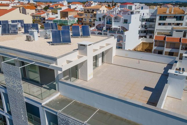 Thumbnail Apartment for sale in Lagoa, Lagoa E Carvoeiro, Lagoa Algarve