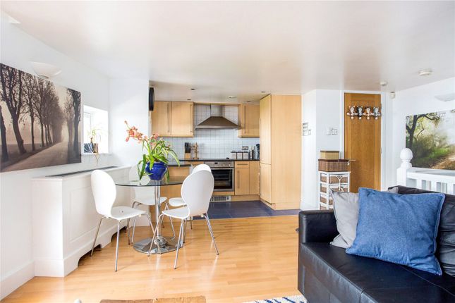 Flat 5, Marathon House, 200, Marylebone Road, London photo 3