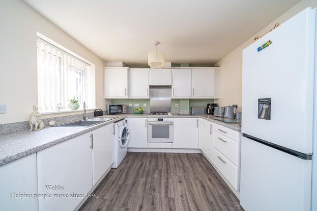 14, Levett Grange, Rugeley photo 3