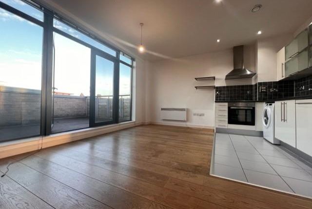 brh, 27 Staten nCourt, 84 Tradewind Square, Liverpool photo 3