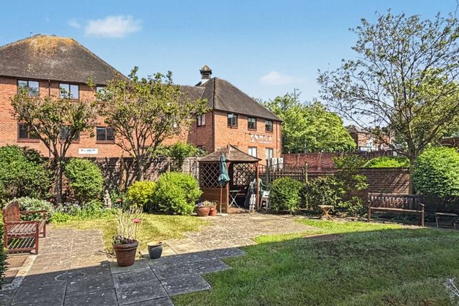 Flat 14, Providence Place,, Abbey Street, Surrey photo 2