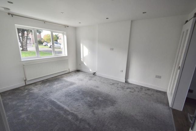 Ludlow Close, Oadby photo 2
