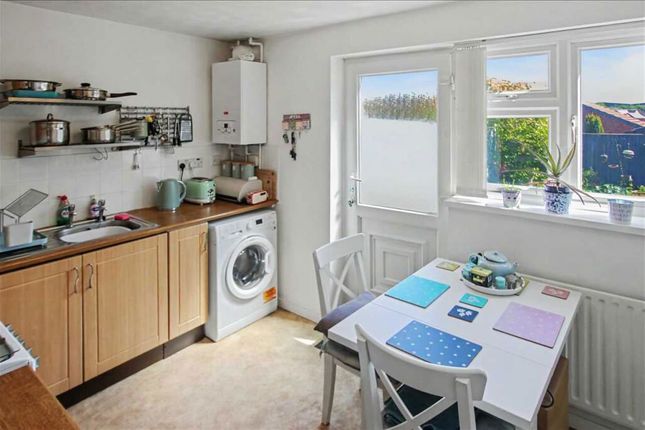 5, Turner Drive, Nottingham photo 2