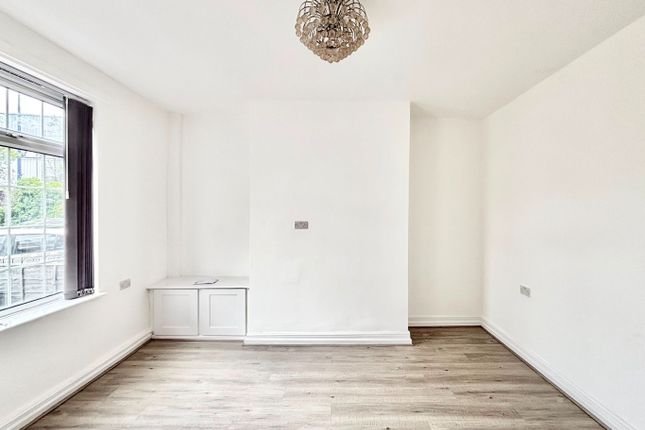10, Wilfrid Street, Manchester photo 3