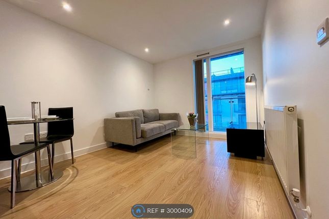 Flat, Adana Building Conington Road, London photo 5