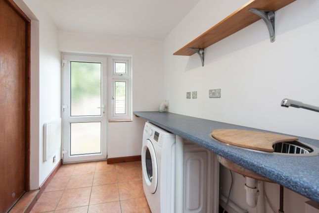 38, The Glebe, Worcester photo 4