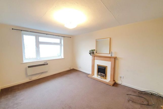 3, Langbay Court, Coventry photo 3