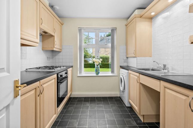 7, George Laing Court, Larbert photo 4