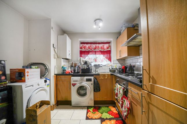Flat 10, Park Lawn Parchmore Road, Thornton Heath photo 4