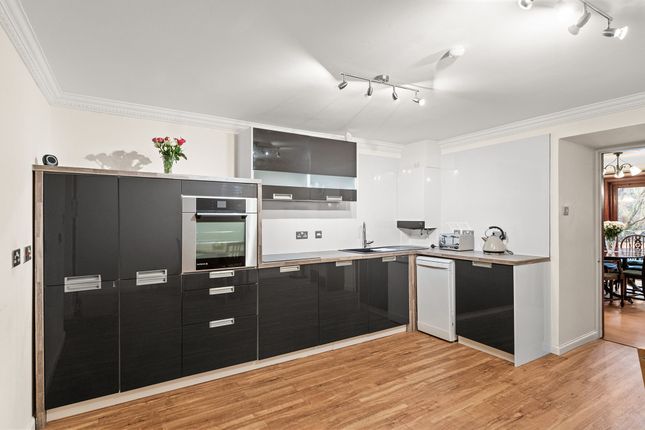 6a Allan Park, Stirling photo 4