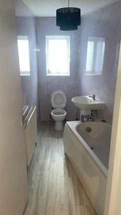 4a....., Olive Place, Bradford photo 4
