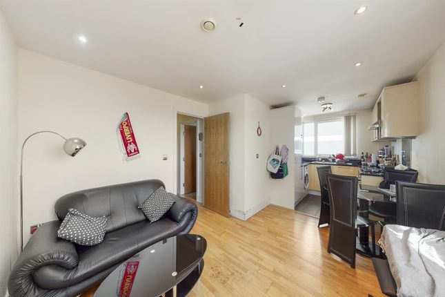 Flat for sale in Cheshire Street, Shoreditch