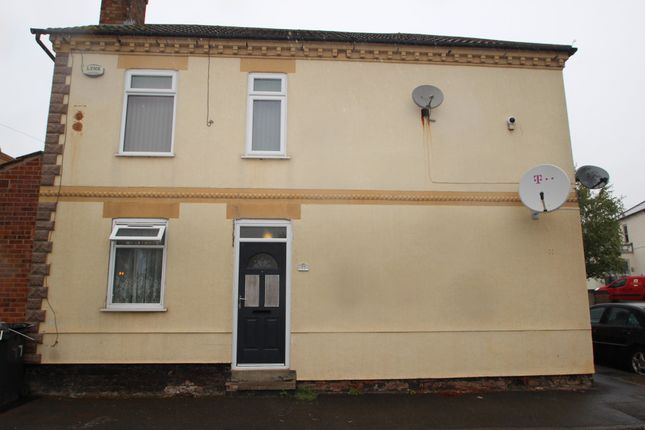 Thumbnail Room to rent in West Street, Wellingborough