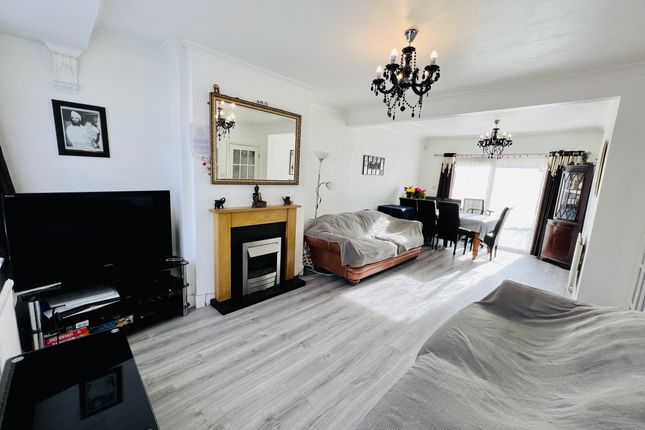 Thumbnail Terraced house to rent in Stockton Road, London